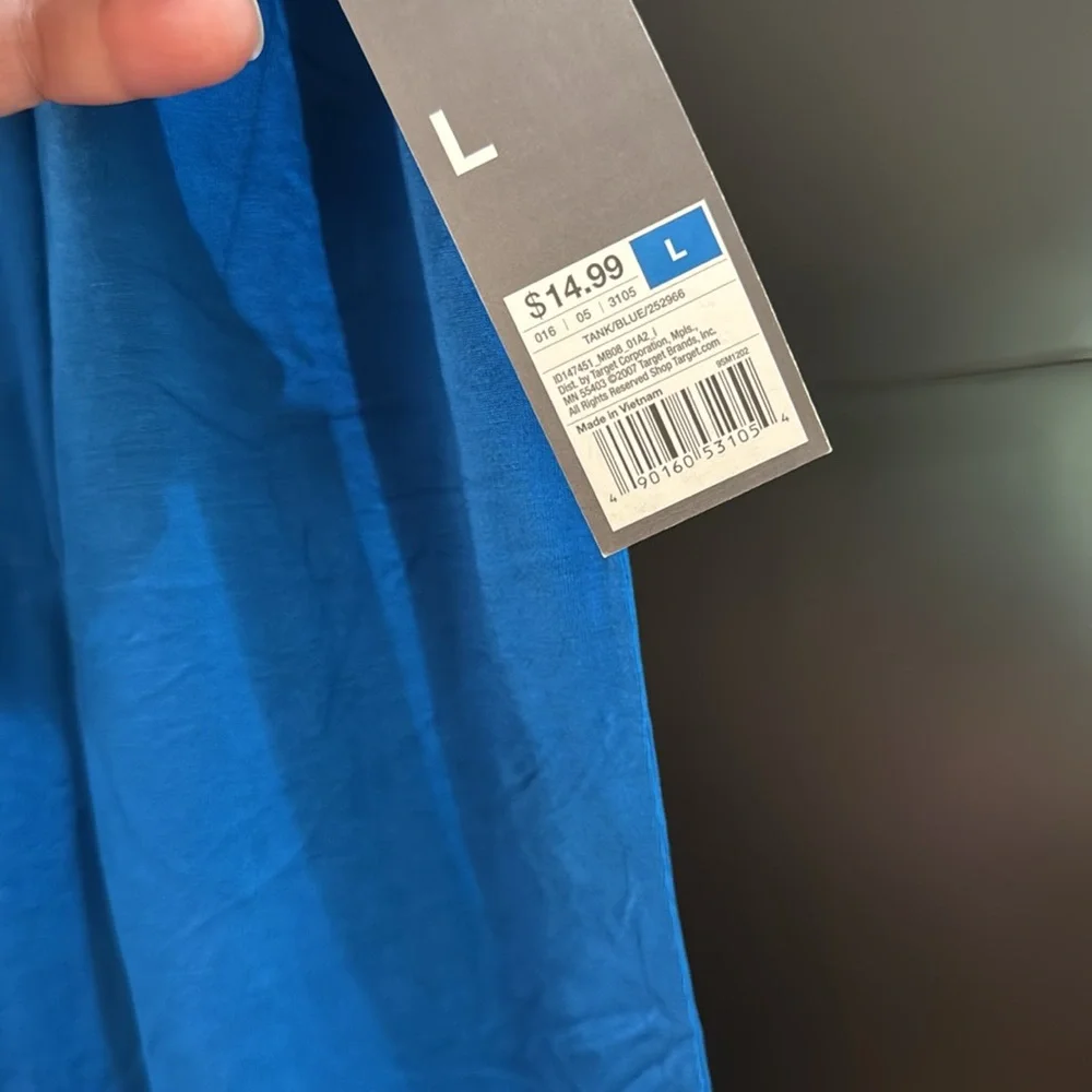 Ruffle Neck Tank - Picture 2 of 3